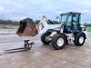 Caterpillar 908M FORKS+BUCKET / Low Hours / CE Photo 2 thumbnail