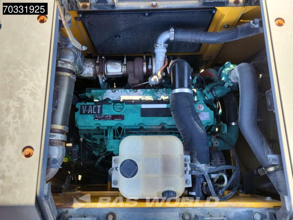 Volvo EC250 E L Photo 12
