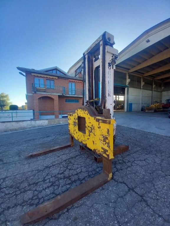 Svetruck 12000 kg Photo 1