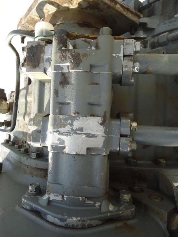 Transmission hydraulic pump for Hitachi ZW310 Photo 1