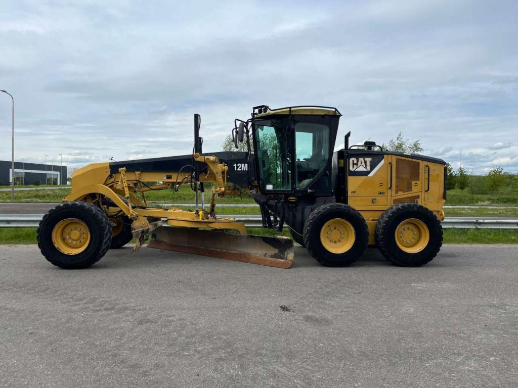 Caterpillar 12M Motor Grader Photo 1