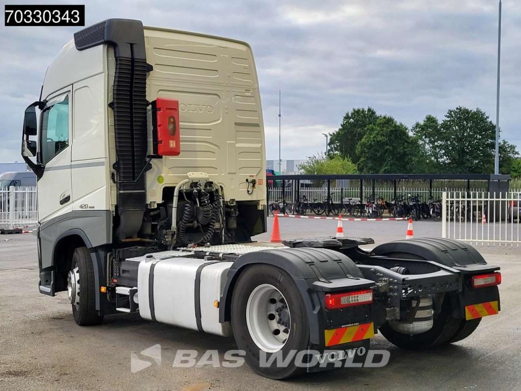 Volvo FH 420 FH 4X2 ADR Standklima ACC PTO Alcoa's Photo 2