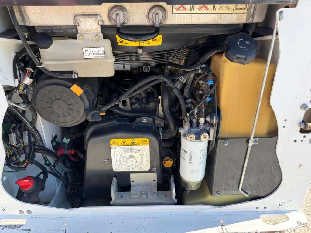 Bobcat S76 Photo 16