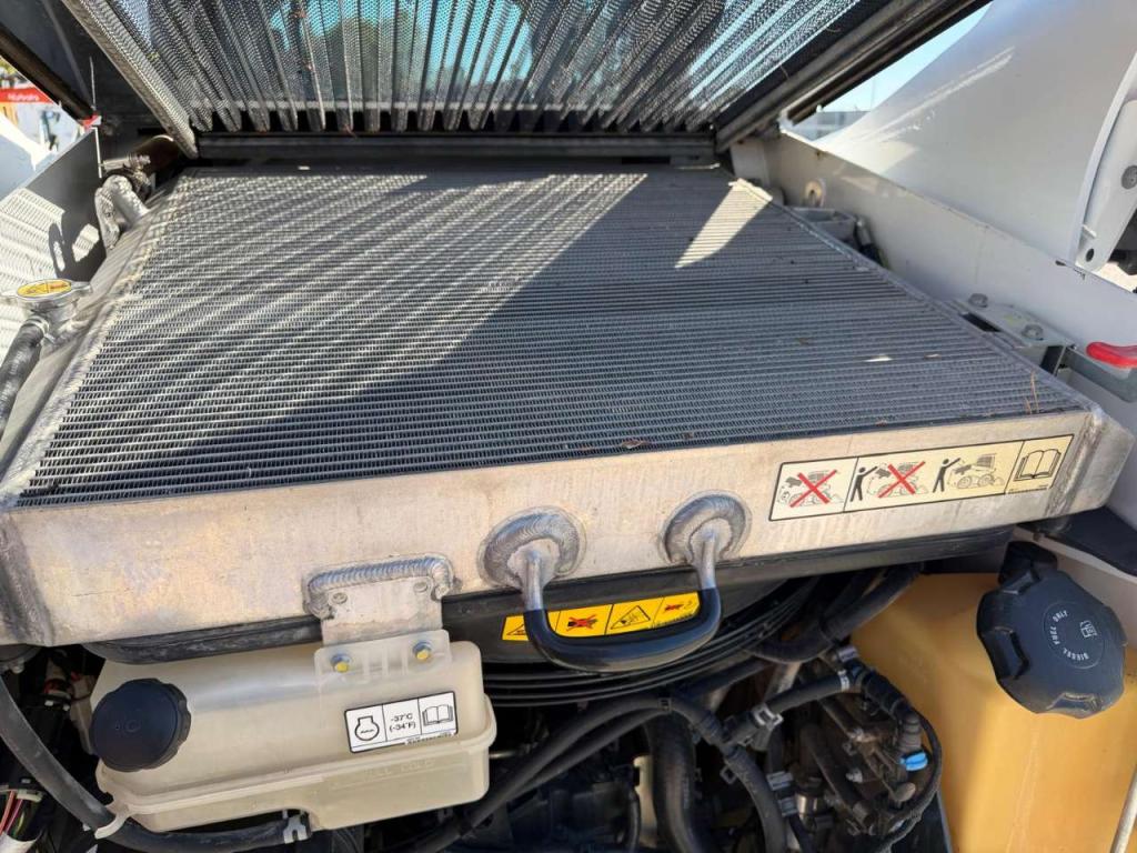 Bobcat S76 Photo 17