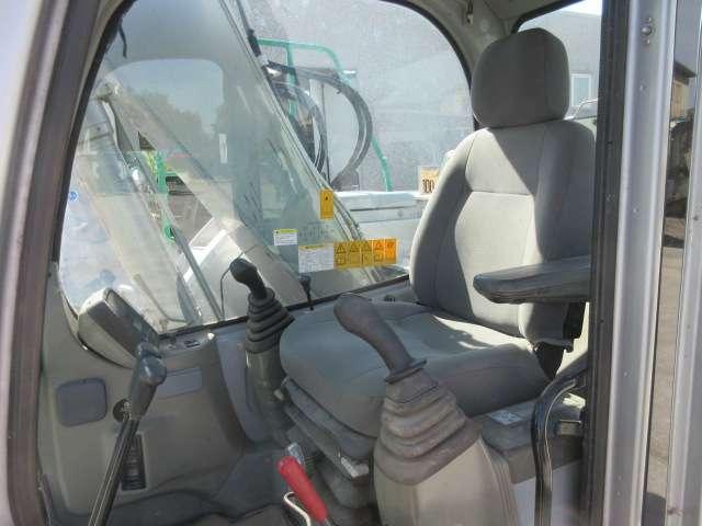 New Holland E135 SR-1ES Photo 17