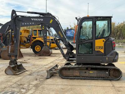Volvo ECR58F sold by Omeco Spa