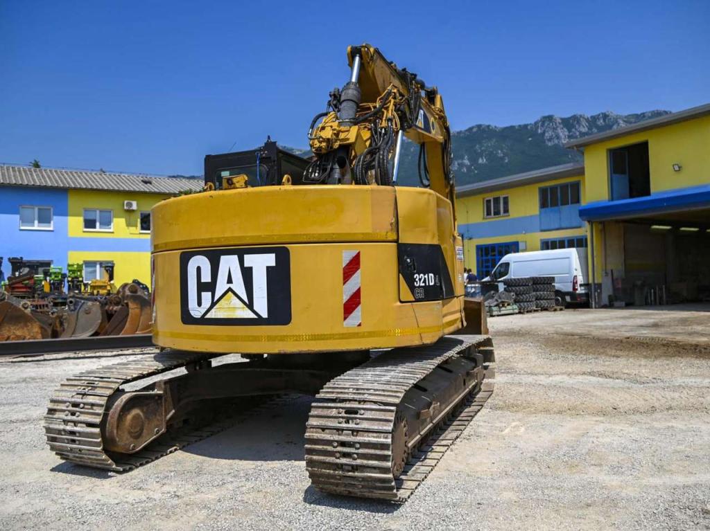 Caterpillar 321D Photo 6