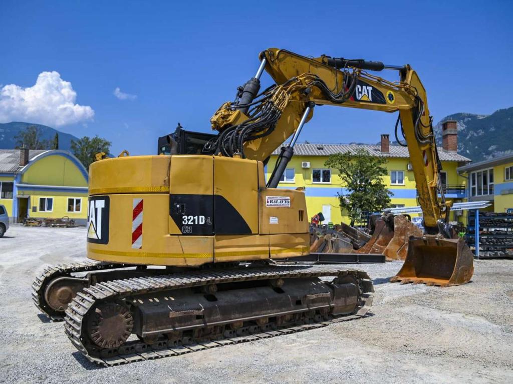 Caterpillar 321D Photo 7