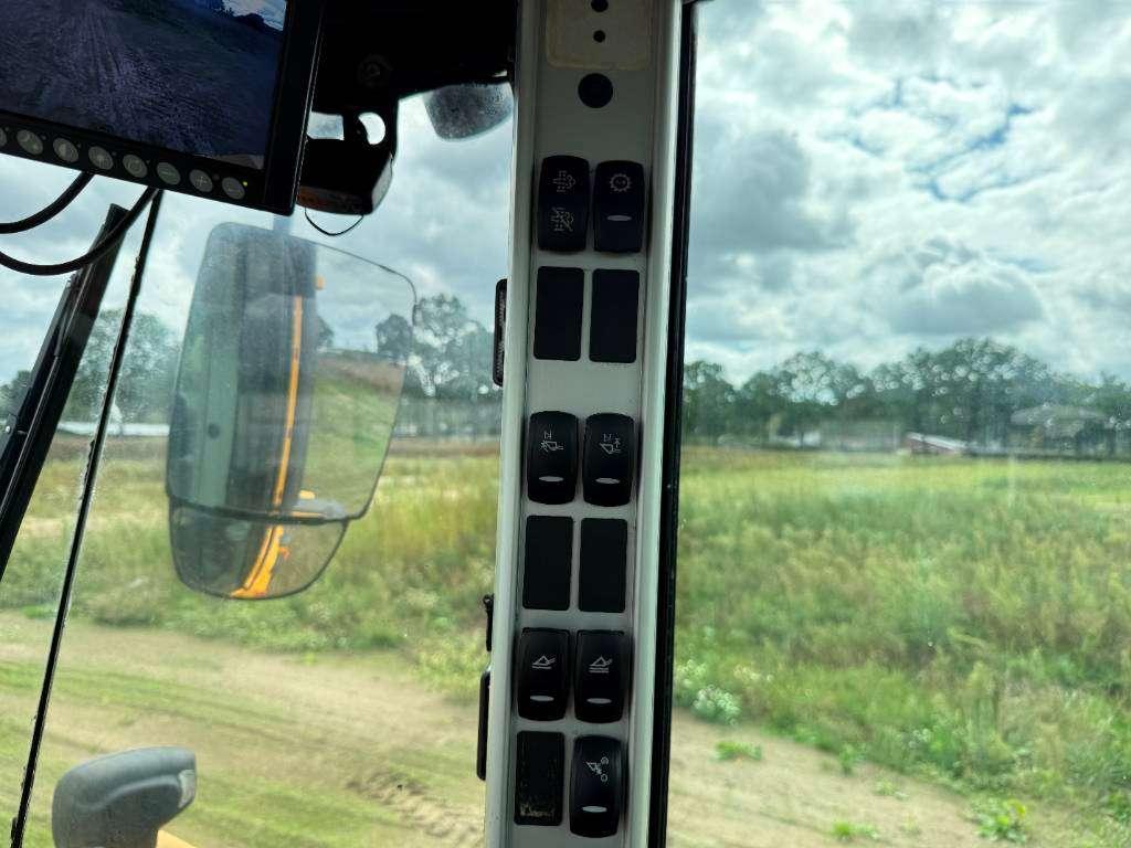 Volvo L90H - 3rd Function / Quick Coupler Photo 13