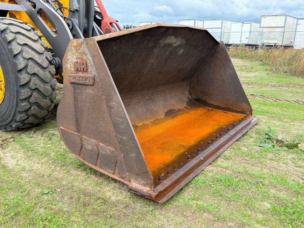 Volvo L90H - 3rd Function / Quick Coupler Photo 25