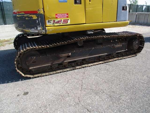 New Holland E145 Photo 14