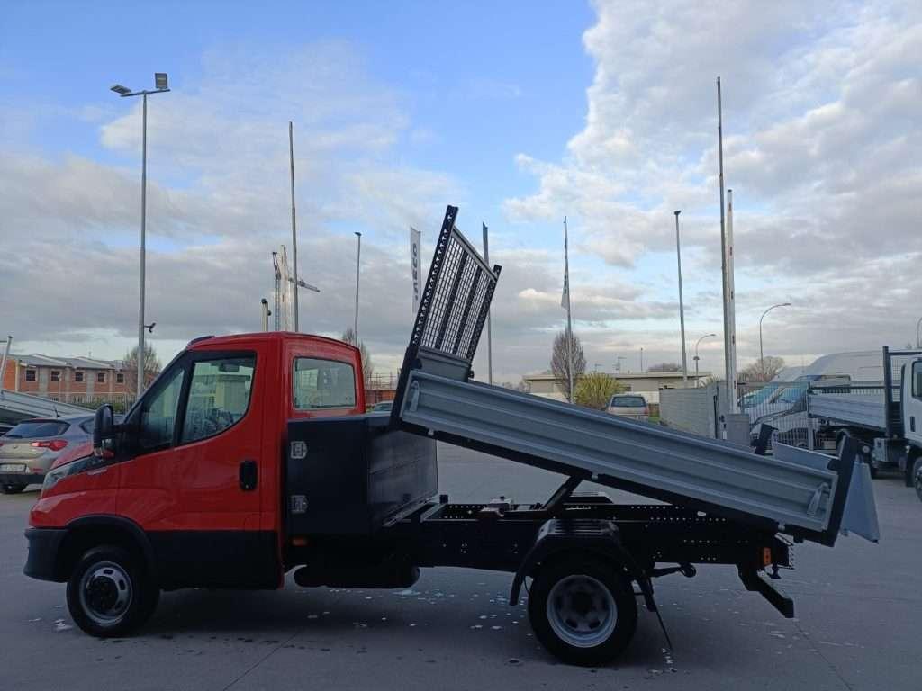Iveco Daily Photo 12