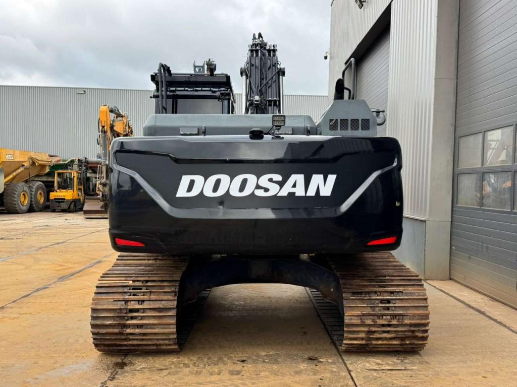 Doosan DX225LC-5 Photo 5