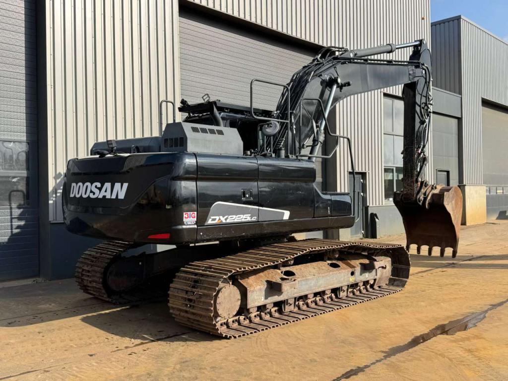 Doosan DX225LC-5 Photo 6