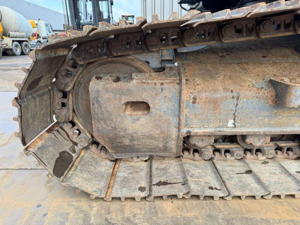 Doosan DX225LC-5 Photo 9