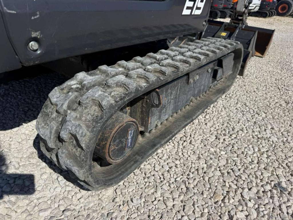 Bobcat E19 Photo 11