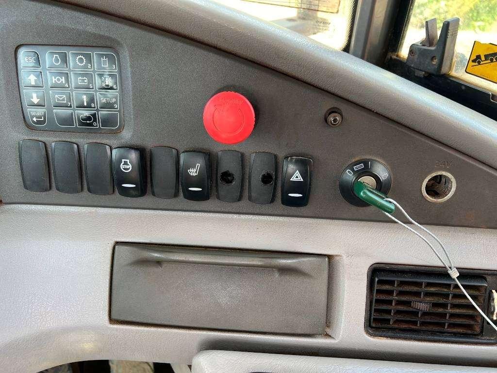 Volvo A40F - Good Overall Condition Photo 9