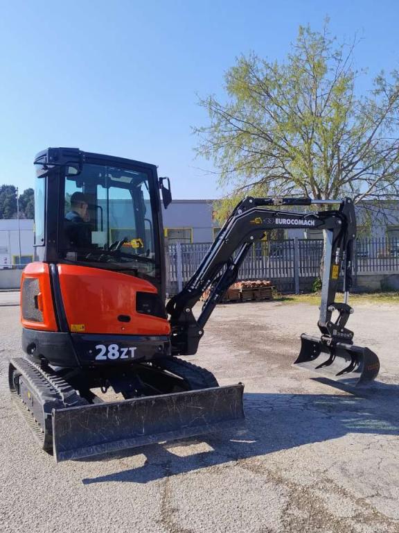 Eurocomach 28ZT Photo 6