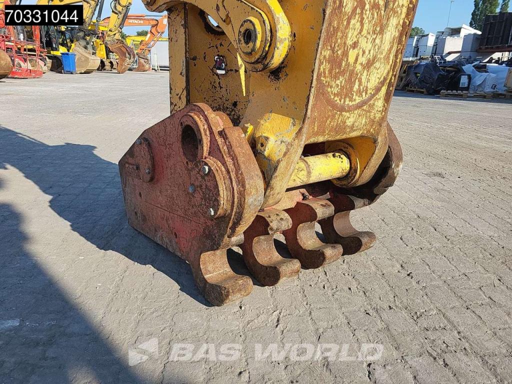 Liebherr R944 UHD - Extendable Undercarriage Photo 14