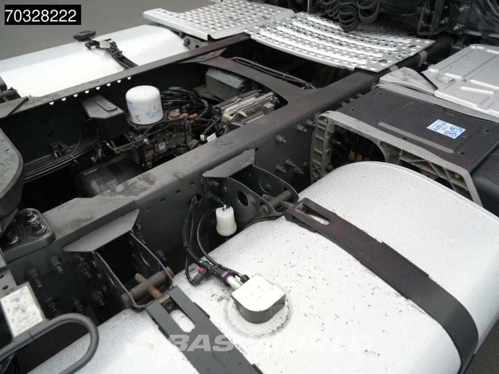 Volvo FH 460 4X2 XL 2xTanks ACC Photo 16