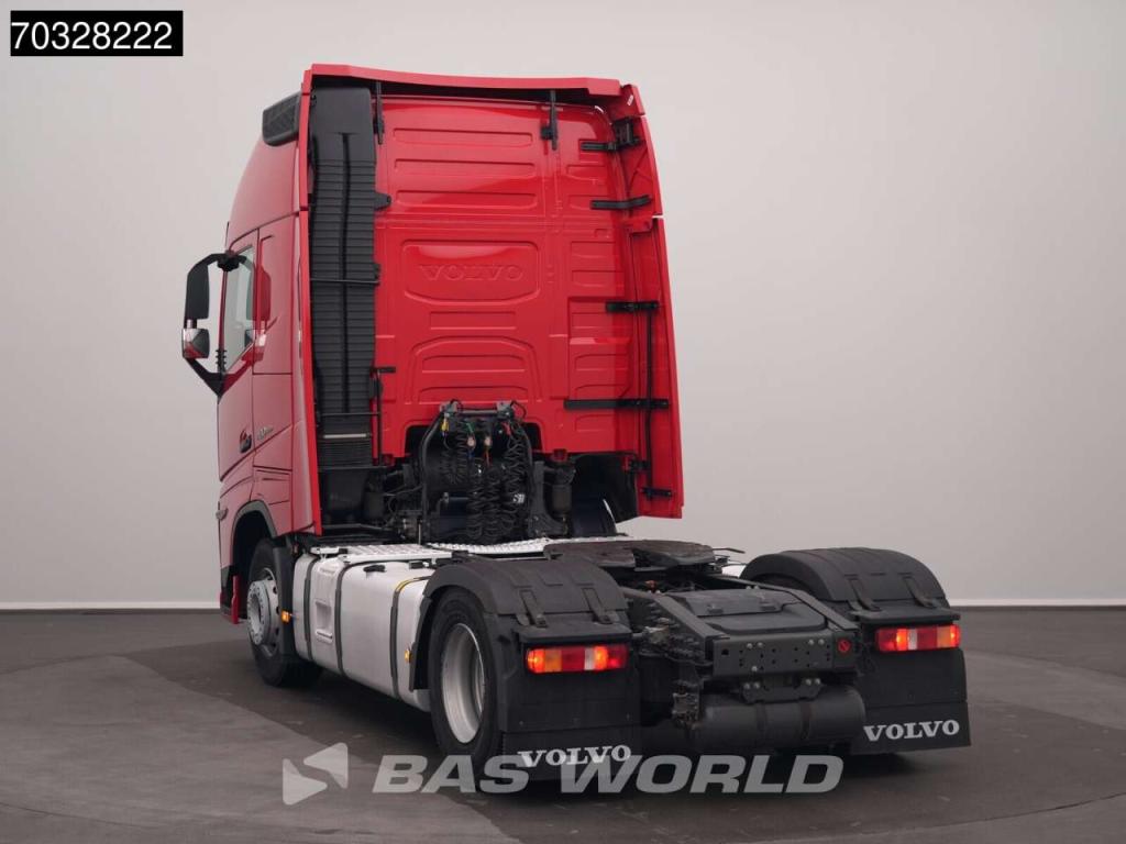 Volvo FH 460 4X2 XL 2xTanks ACC Photo 2