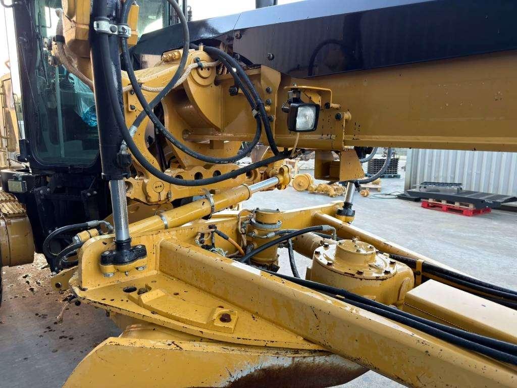 Caterpillar 140M3 Photo 21