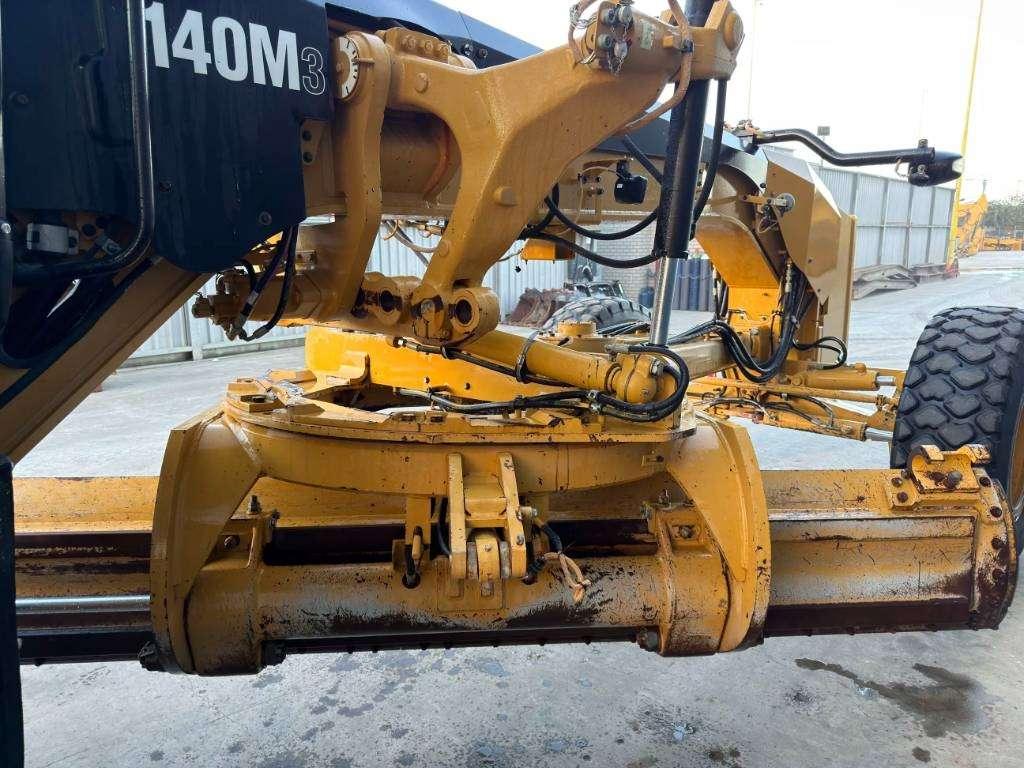 Caterpillar 140M3 Photo 22