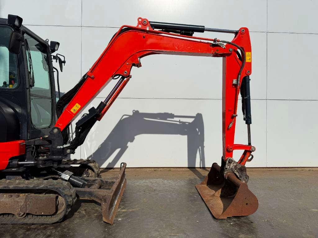 Kubota KX037-4 - Hammer Lines / Quick Coupler Photo 13