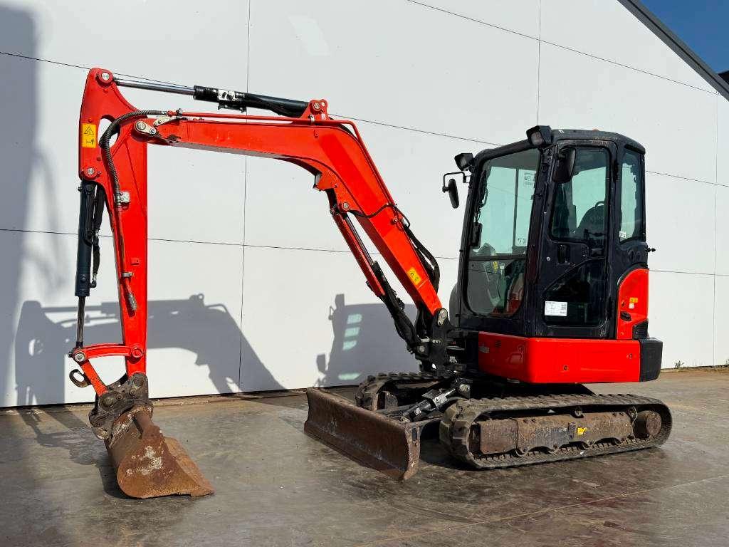 Kubota KX037-4 - Hammer Lines / Quick Coupler Photo 2