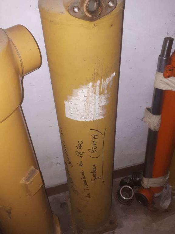 8299002 Cylinder for Fiat Allis FL14C Photo 1