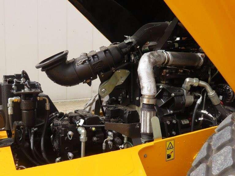 JCB VM118D Photo 11