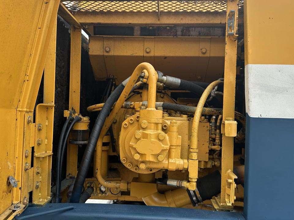 Komatsu PC180NLC-5K Photo 10