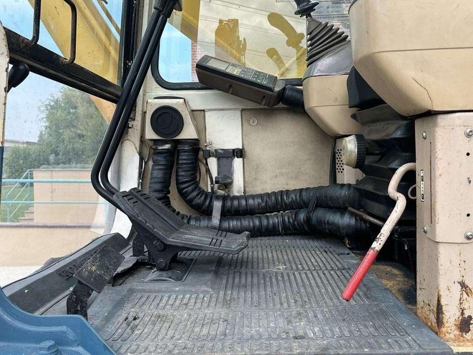 Komatsu PC180NLC-5K Photo 13