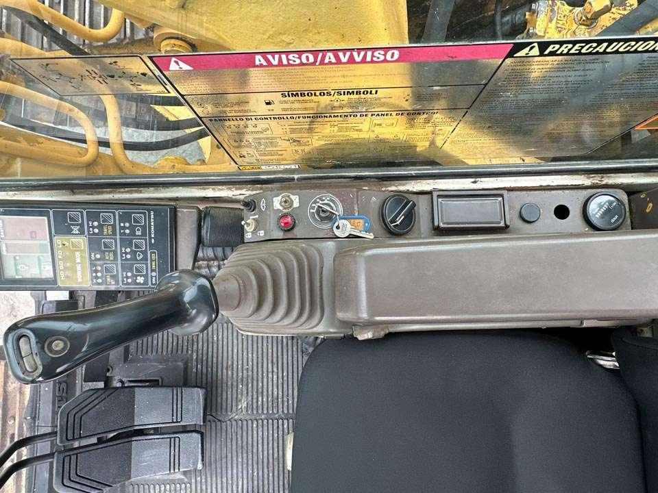 Komatsu PC180NLC-5K Photo 15