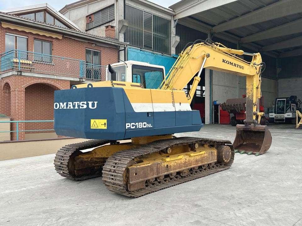 Komatsu PC180NLC-5K Photo 21