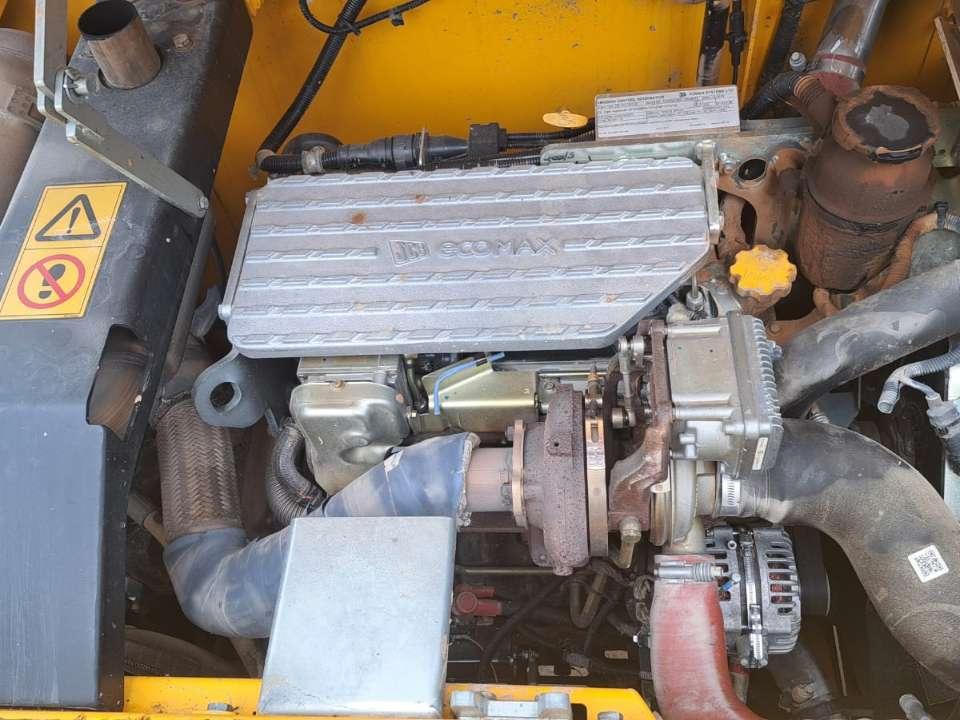 JCB 220XLC Photo 17