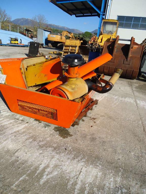 Hood and body panel for Fiat Hitachi FH300 Photo 2
