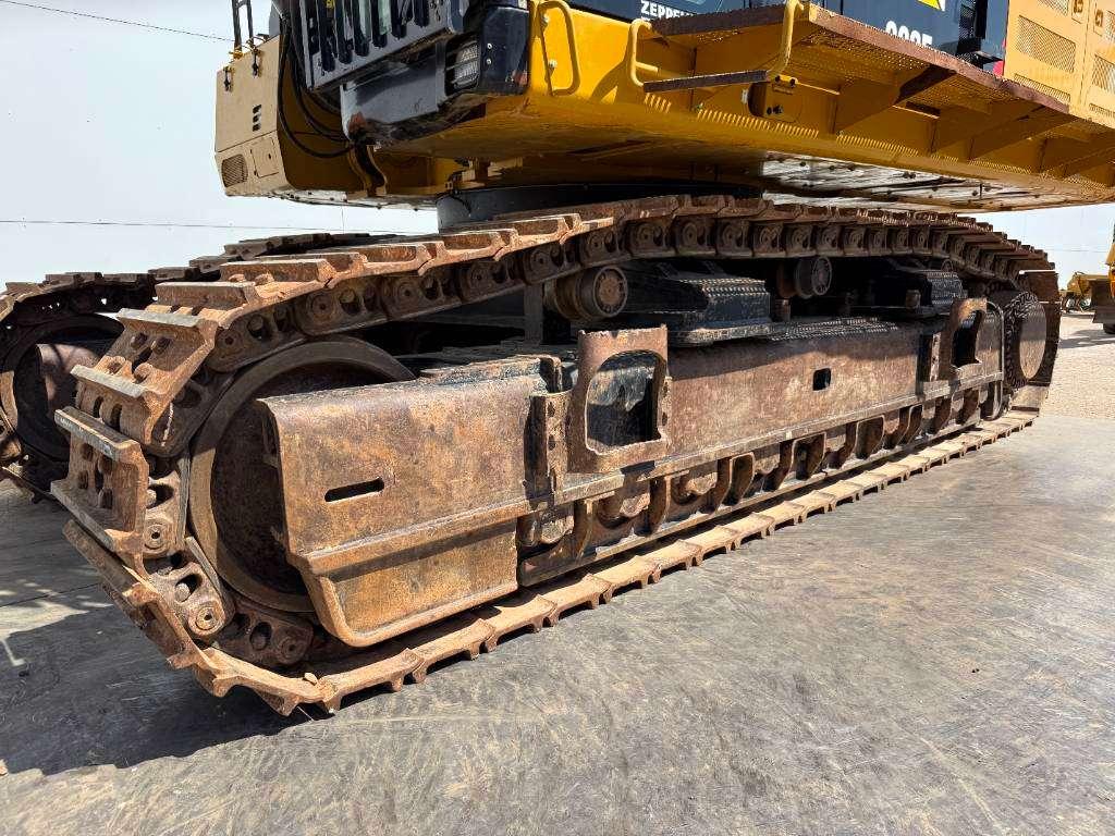 Caterpillar 390F - German Machine / Camera / Quick Coupler Photo 23