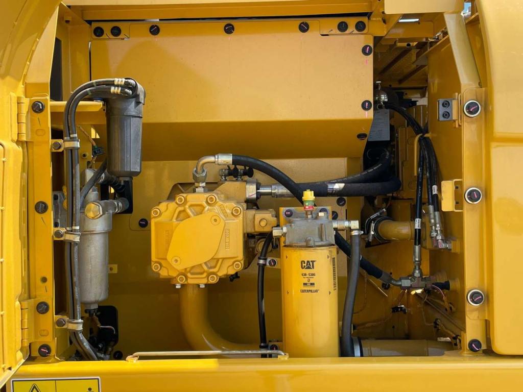 Caterpillar 323D3 Photo 28