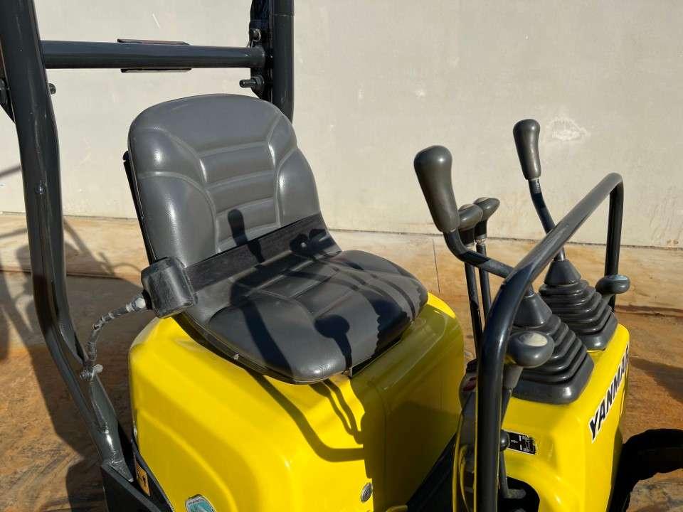 Yanmar SV08 Photo 6