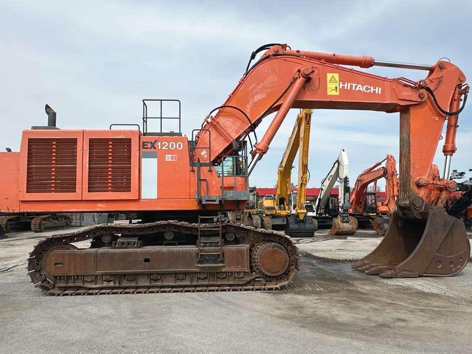 Hitachi EX1200-6 Photo 16