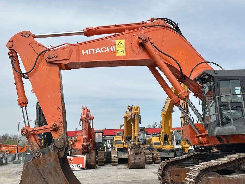 Hitachi EX1200-6 Photo 6