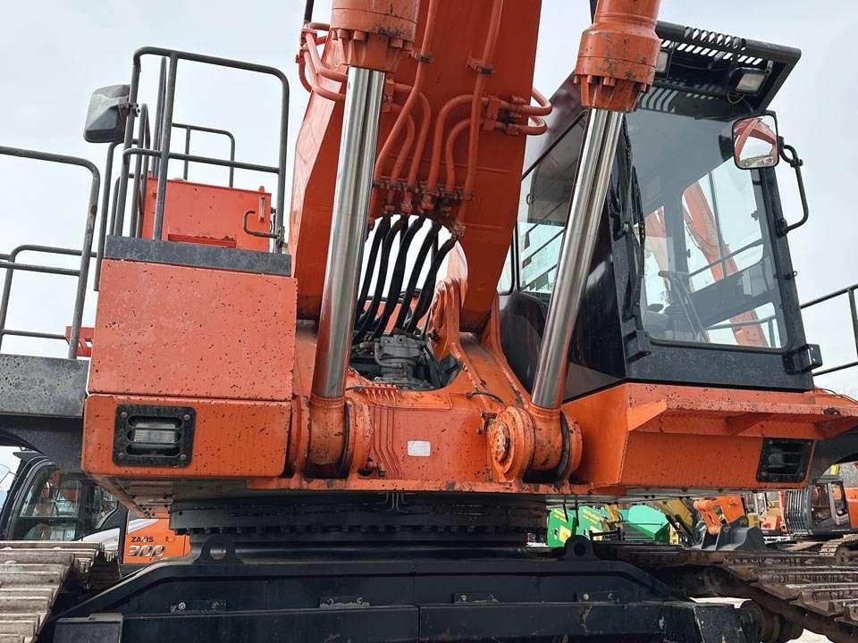 Hitachi EX1200-6 Photo 8