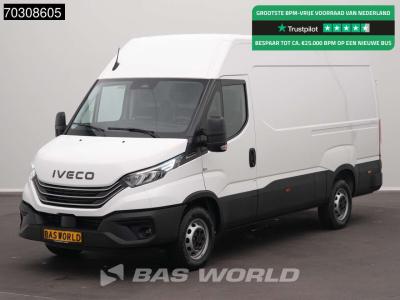Iveco Daily 35S18 3.0L Automaat 180PK L2H2 ACC LED Airco Cruise Camera CarPlay Parkeersensoren 3,5t Trekg sold by BAS World B.V.