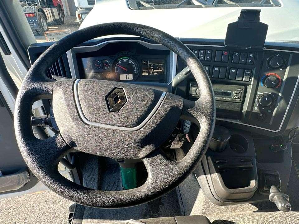 Renault D210 4x2 Photo 20