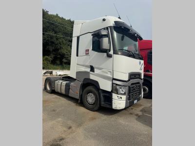Renault T 520 sold by Immobilian Trucks Srl