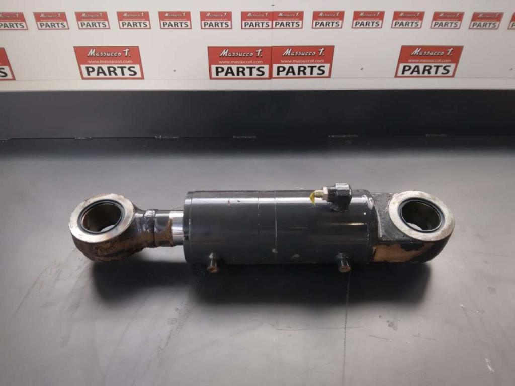 Dozer blade cylinder for Hitachi ZX85US-3 Photo 2