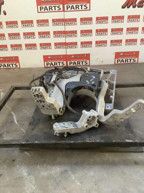 Supporto serbatoio for Volvo FH16 550 6x4 Photo 2