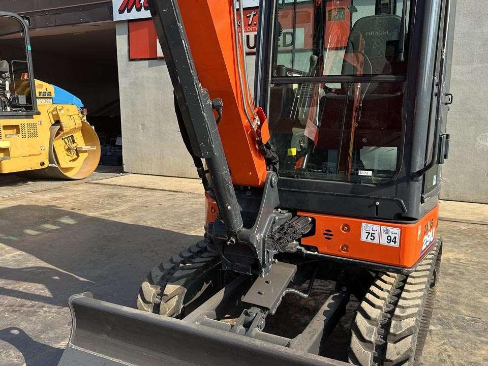 Hitachi ZX29U-3 CLR Photo 8