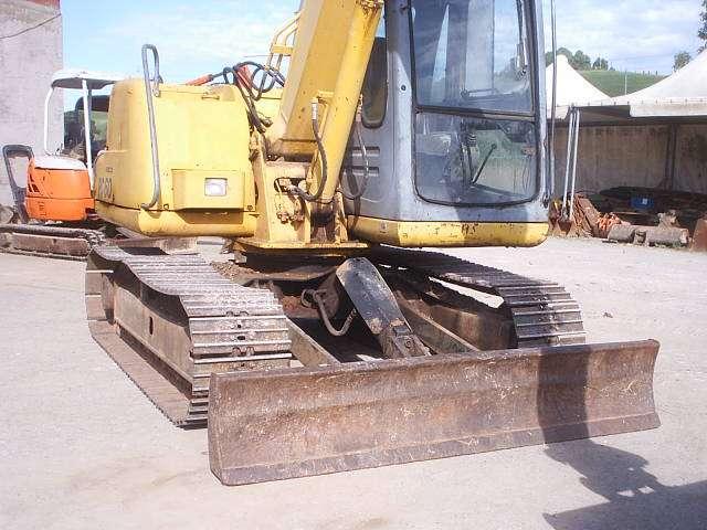 Komatsu PC60-7 Photo 4